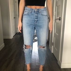 Garage distressed jeans